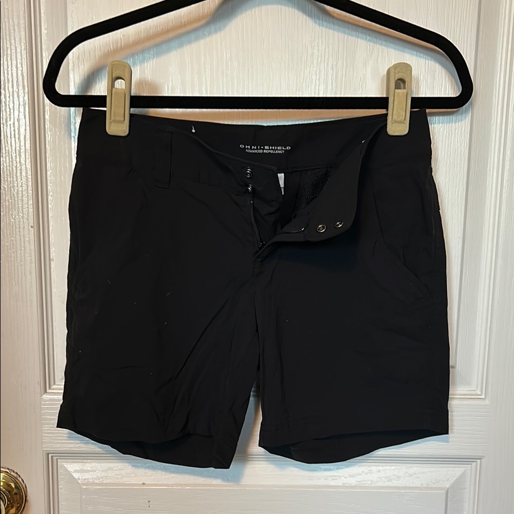 Columbia women's 5in inseam 4-pocket short sz 2